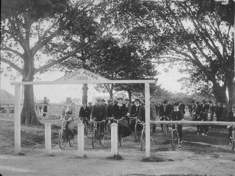 Centennial Pk 1900.jpg